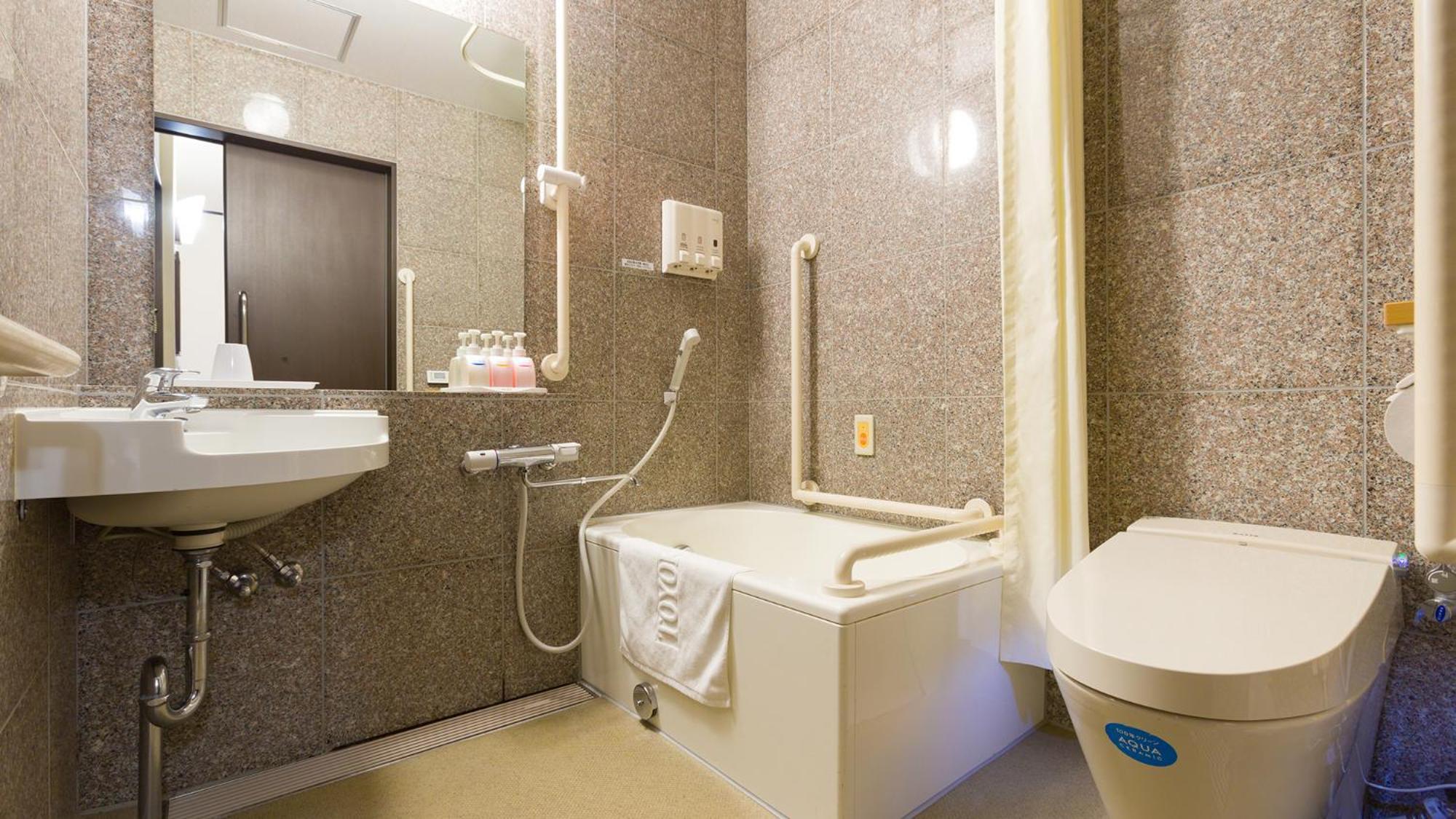 Toyoko Inn Kintetsu Yokkaichi Eki Kita Guchi Esterno foto
