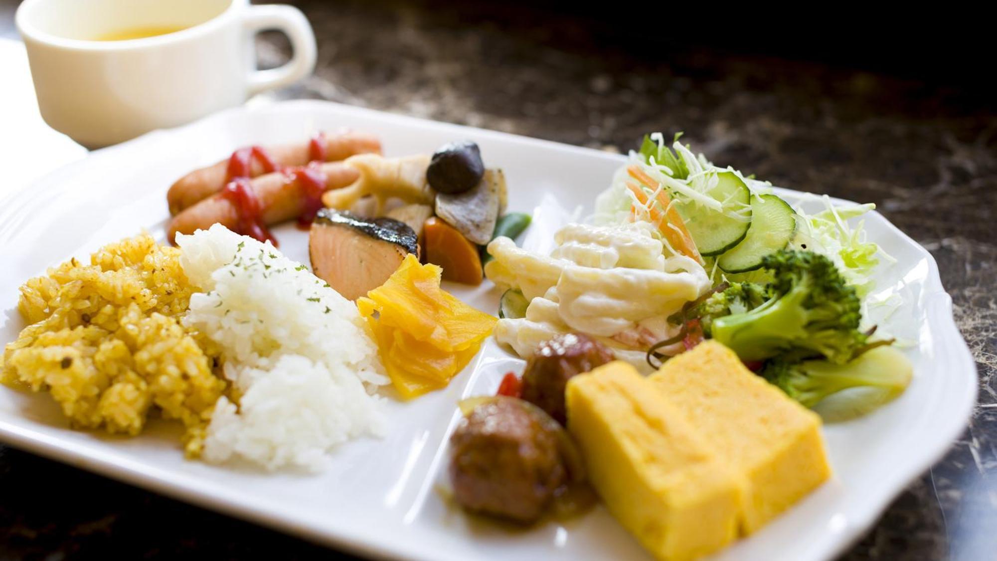 Toyoko Inn Kintetsu Yokkaichi Eki Kita Guchi Esterno foto